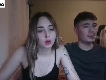couple
        bananass_friends cam image #3574789