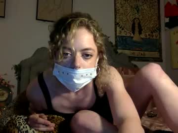 girl
        sweetmarie223 cam image #3768816