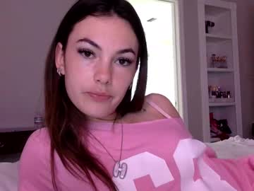 girl
        belleluvv cam image #6507042