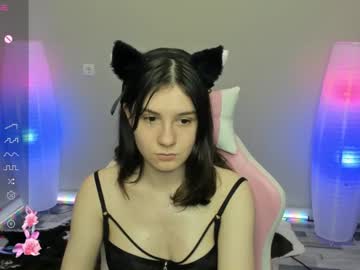 girl
        raiden_maid cam image #4951100