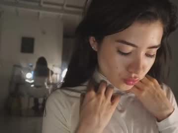 girl
        soifiee cam image #1894262