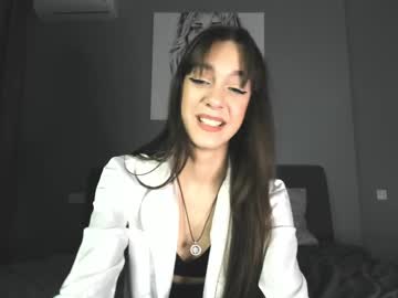 girl
        elli_lourence cam image #6319777