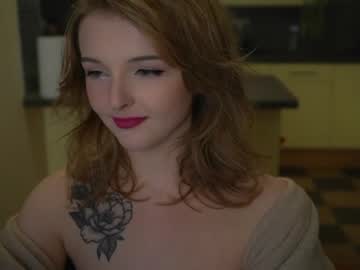 girl
        lucydelovely cam image #493886