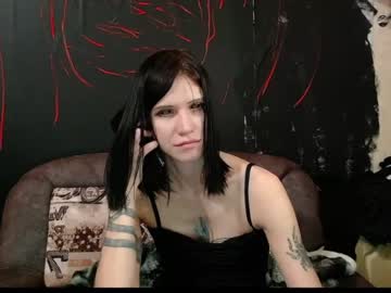girl
        nitghtblood cam image #746734