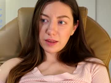 girl
        ronny_ponny cam image #758450