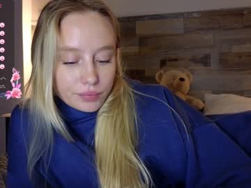 girl
        callme_star cam image #4147521