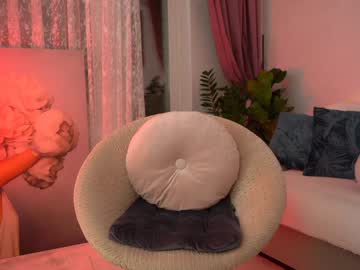 girl
        sweety_rinushka_ cam image #5852117