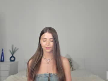 girl
        violetta_finch cam image #4253901