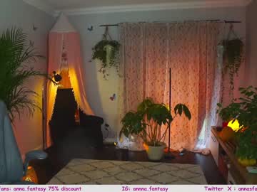 girl
        the_pussy_boulevard cam image #2831219
