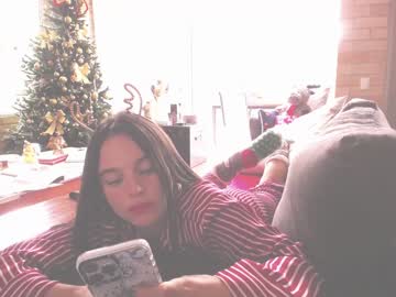 girl
        kendalltyler cam image #3114095