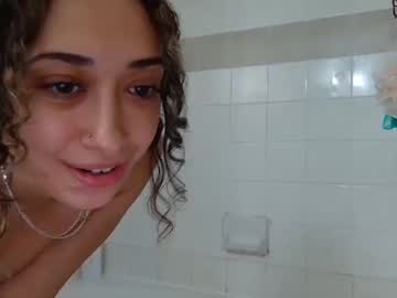 girl
        texastati cam image #2412769