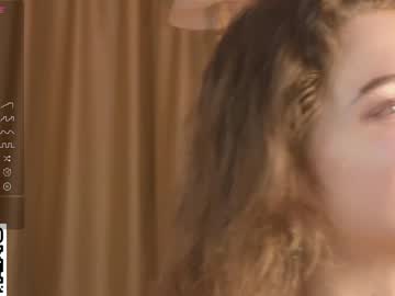 girl
        checkmypeach cam image #3335325