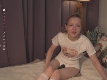 girl
        lyly_bambi cam image #5648135