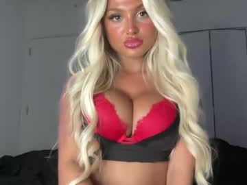 girl
        madinestox cam image #6133754