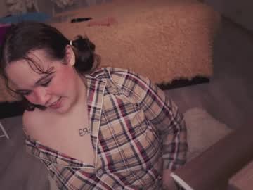 girl
        chery_lady22 cam image #832655