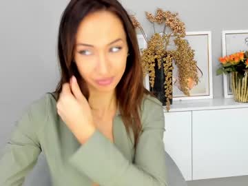 girl
        finestchantilly cam image #111292