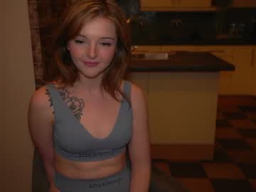 girl
        lucydelovely cam image #601858