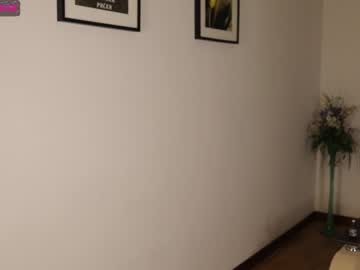 girl
        violetta_hoty cam image #160650