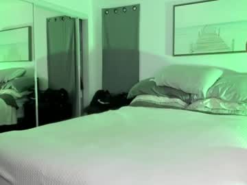 girl
        daisydeville cam image #4531785
