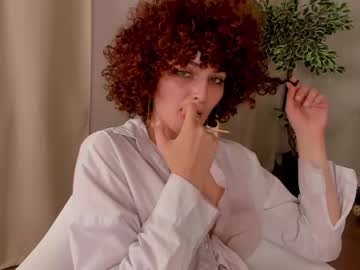 girl
        curlymonicca cam image #1913357