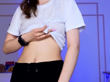 girl
        fannydowlen cam image #4384861