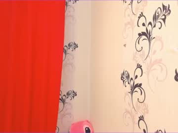 girl
        mila_milka_ cam image #2432115