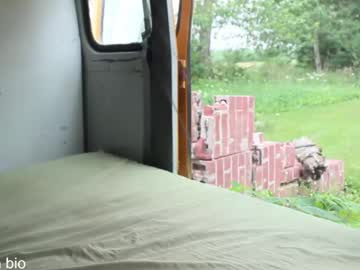 couple
        busbuddies cam image #4642793