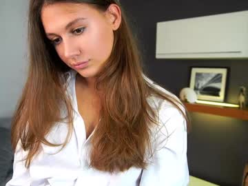 girl
        ifyouonlyknewe cam image #4976817