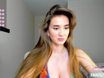 girl
        im_jasmine cam image #4375857