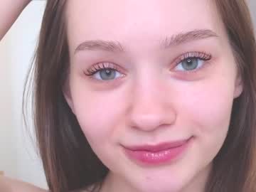 girl
        bless_sheila cam image #1517014