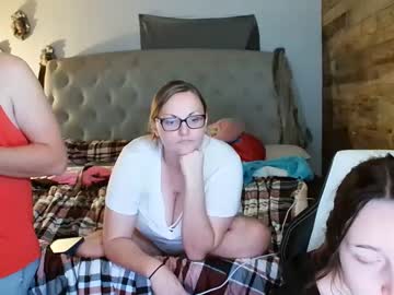 couple Sex Cam Girls Roleplay For Viewers On Chaturbate with alissapaige2005