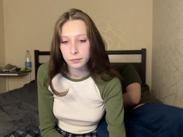 couple
        alexandlia cam image #5562041