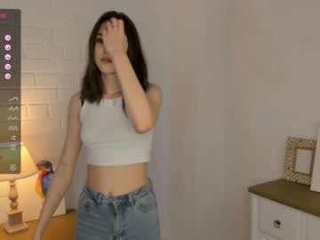 girl
        baileywalton cam image #2474204