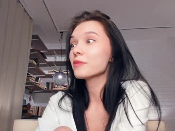girl
        riskyproject cam image #5730110