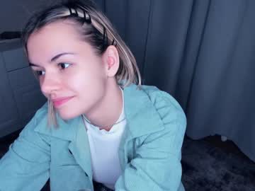 girl
        niki_nice cam image #2852285