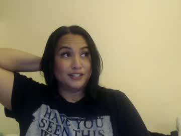 girl
        iamplutonianlust cam image #1035340