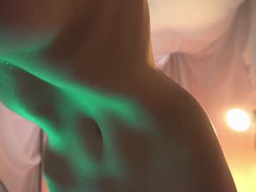 girl
        sunny_maria cam image #3640796