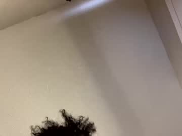 girl
        yellamae cam image #2036390