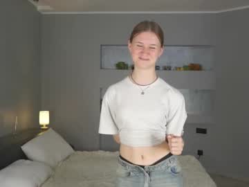 girl
        bananini_anallove cam image #6919432