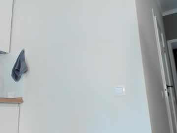 girl
        emma_flin cam image #6494517