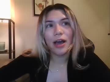 girl
        virgngirl cam image #3914284