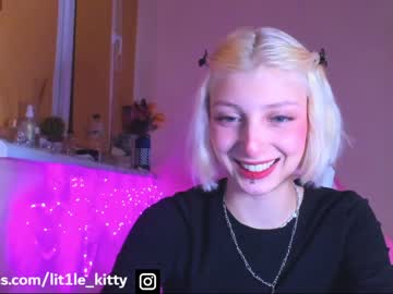 girl
        lit1le_kitty_ cam image #636128