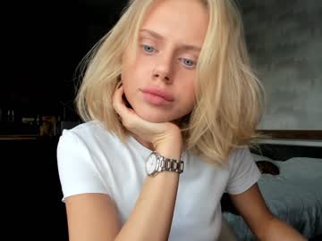 girl
        feraleyes cam image #3154166