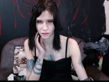 girl
        nitghtblood cam image #760733