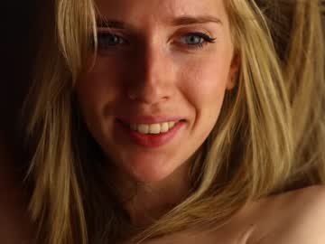 girl
        crazyhotrussian cam image #1673835