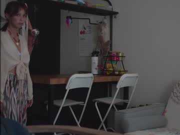 girl
        diruriru cam image #4562845
