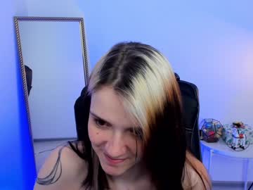 girl
        ray_fostter cam image #3259906