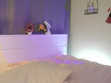 girl
        augustaherlan cam image #6496416