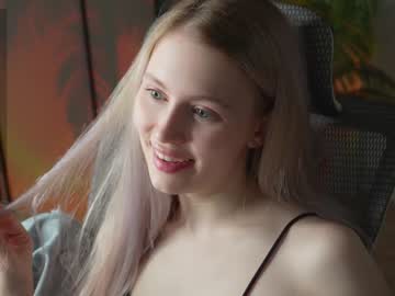 girl
        sonyaericsson cam image #4046891