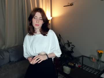 girl
        not_fall_in_love cam image #2282185